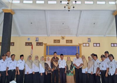 PENYERAHAN SK PURNA TUGAS BAPAK TUGINO KEPALA DUSUN PASANGGIRI